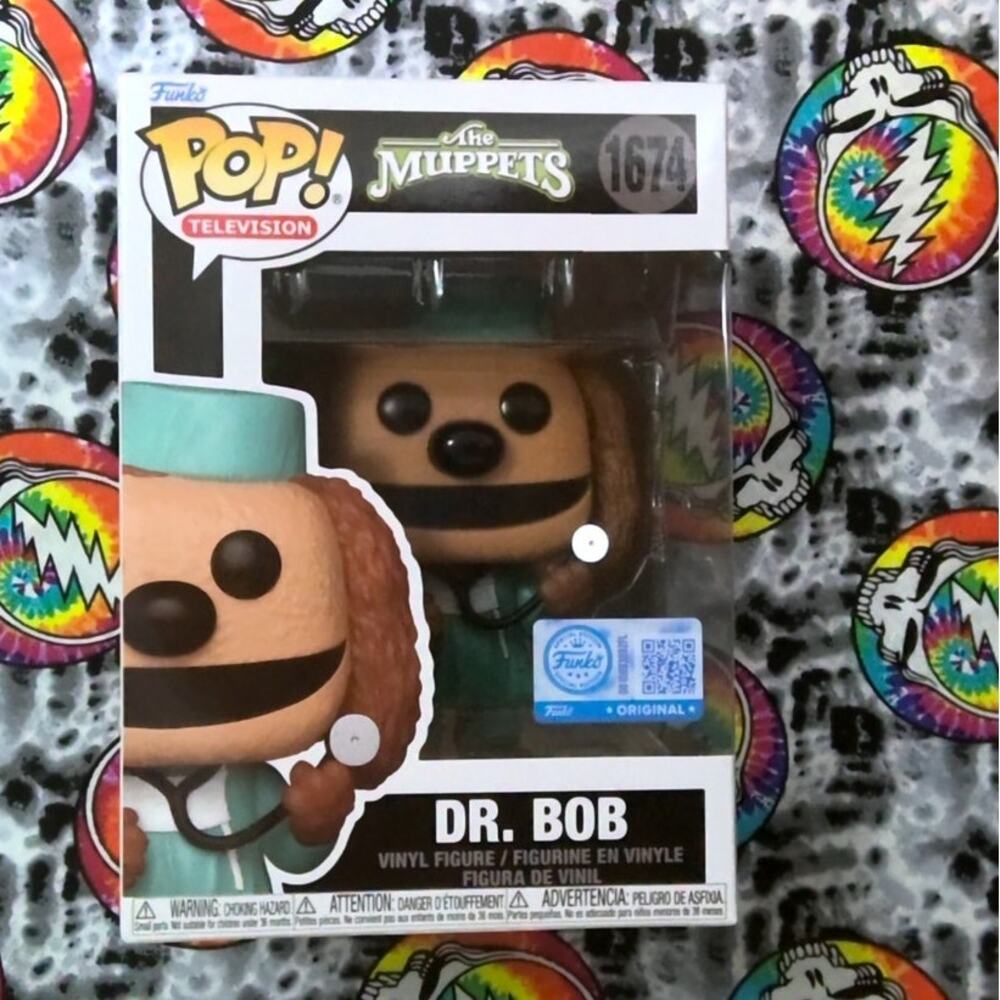 Funko Pop! Television The Muppets Dr. Bob (Rolf the Dog) #1674 Vinyl Figure